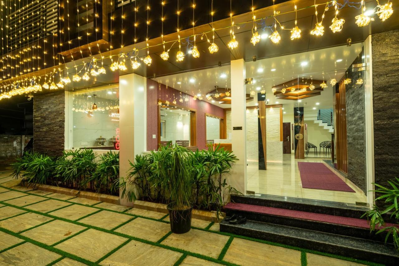Hotel Daan Regency Thrissur Exterior foto