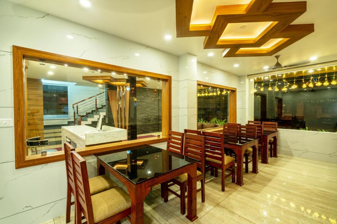 Hotel Daan Regency Thrissur Exterior foto